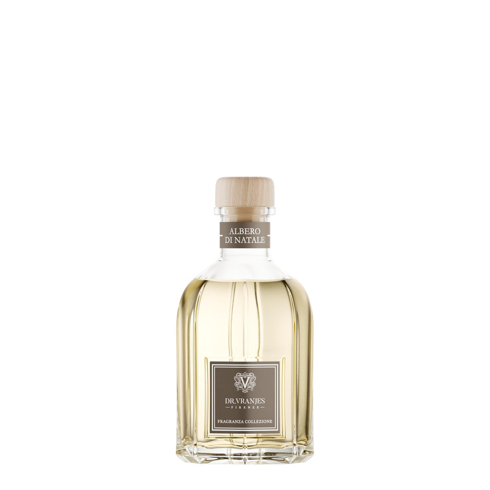 Dr. Vranjes Albero Di Natale close-up pine wood notes evoke winter serenity