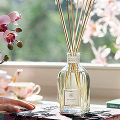 Dr. Vranjes Magnolia Orchidea reeds are ready for immediate diffusion in any room.