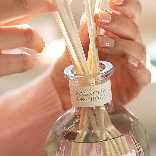 Dr. Vranjes Magnolia Orchidea is handcrafted in Italy for premium fragrance quality.
