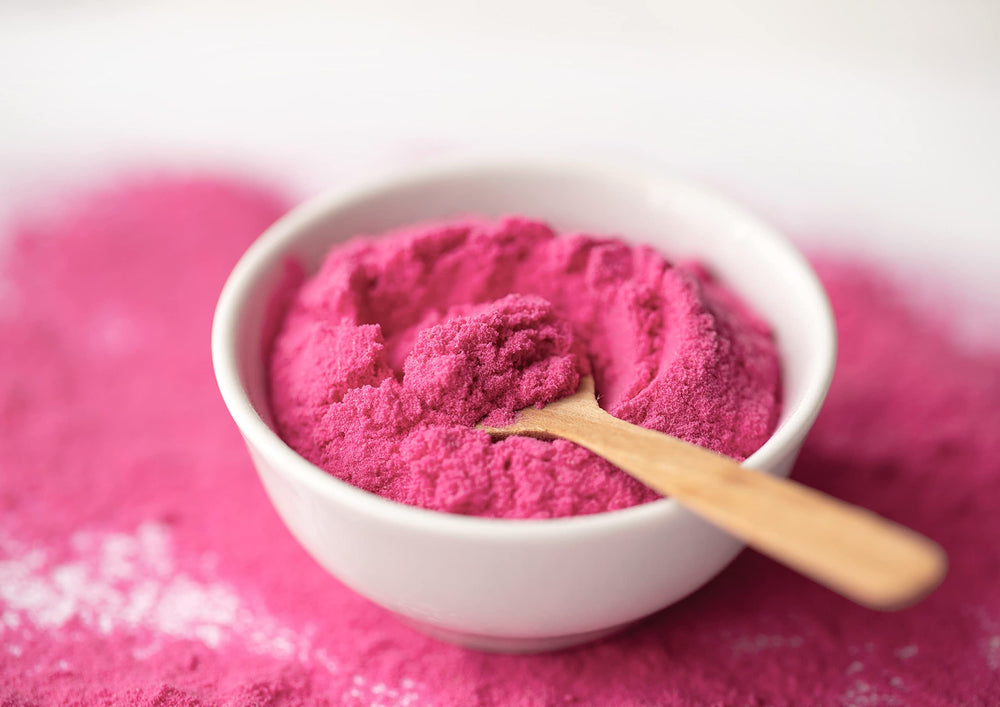Graphic showing antioxidants, fiber and vitamin C in dragon fruit powder