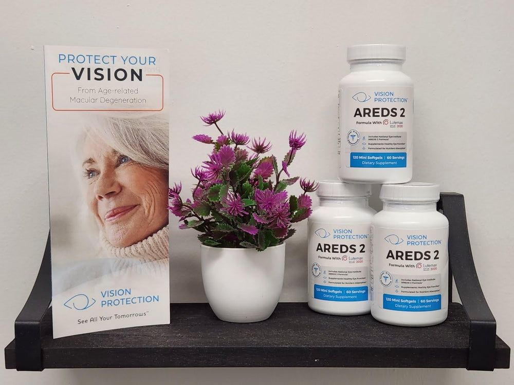 Easy-to-swallow AREDS2 capsules close-up