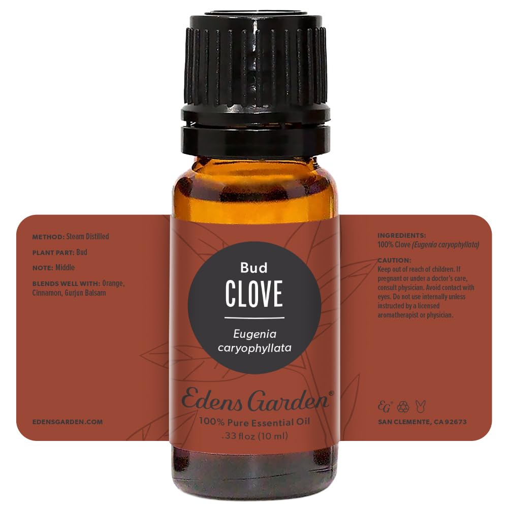 Licensed aromatherapists at Edens Garden