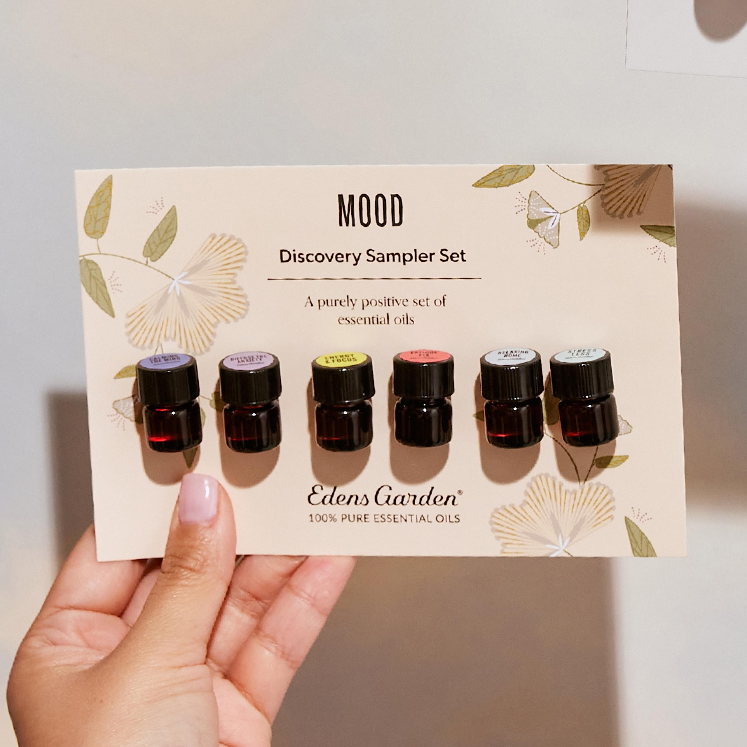Diffuser with Mood essential oil in water