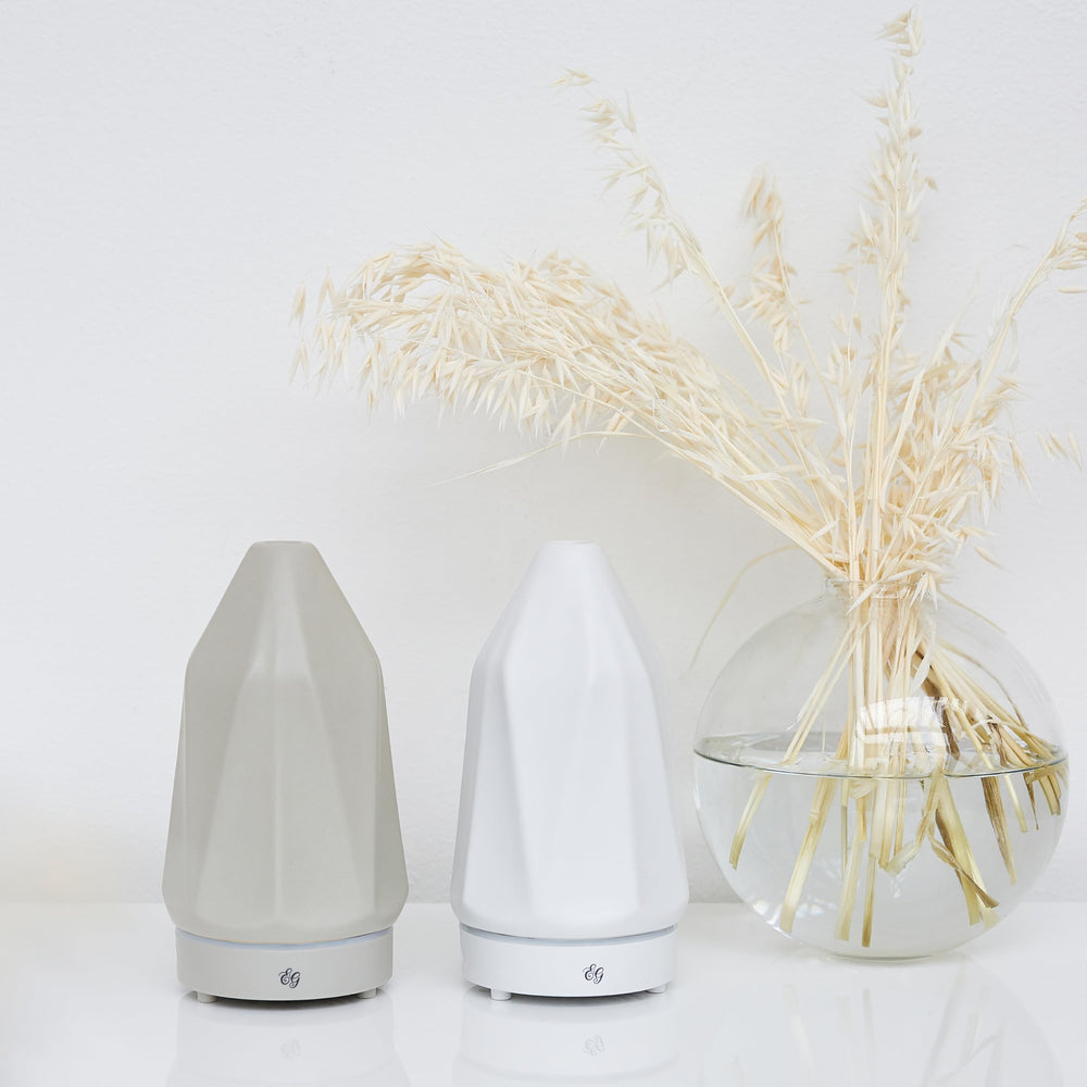Edens Garden White Diamond Diffuser ultrasonic mist for quiet aromatherapy.