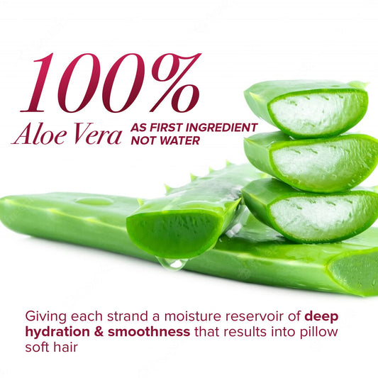 én Love Moisture Crush Shampoo rich foam lather on damp curls.