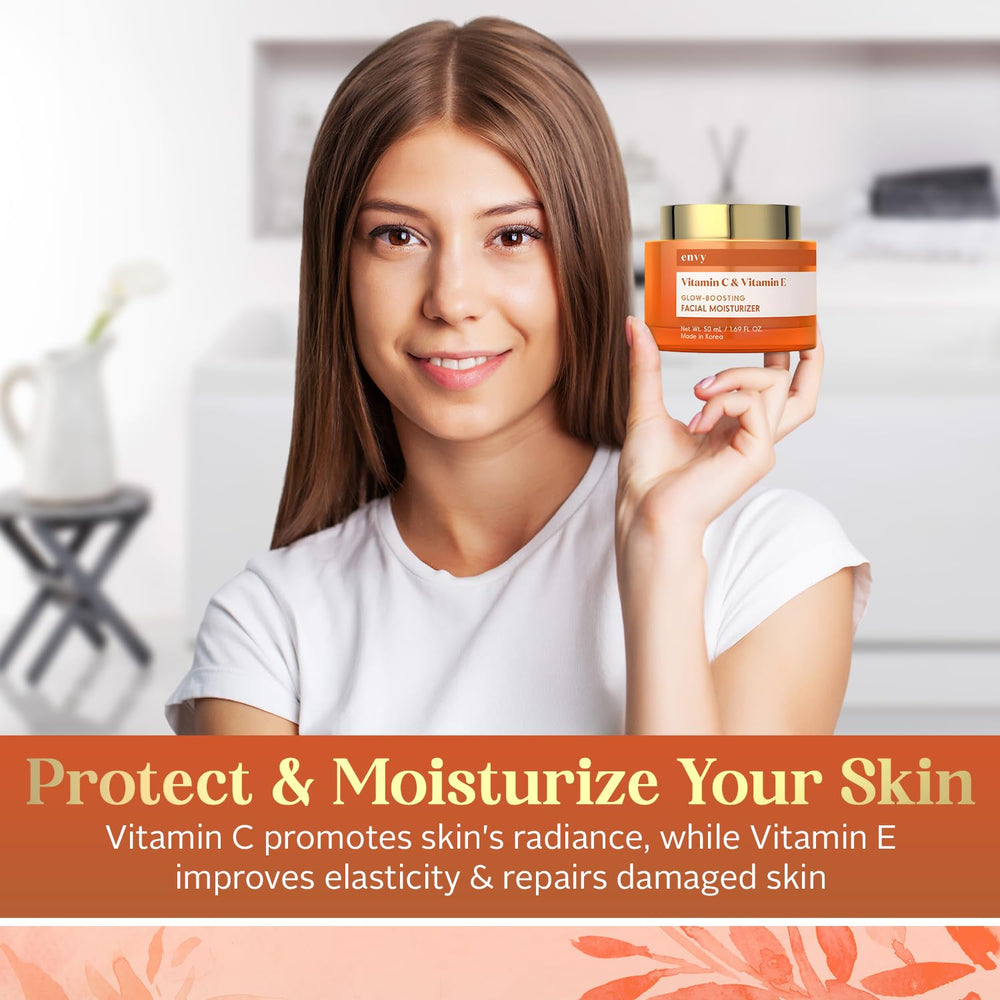 Envy vitamin C label on jar communicates clean beauty and vitamin benefits.
