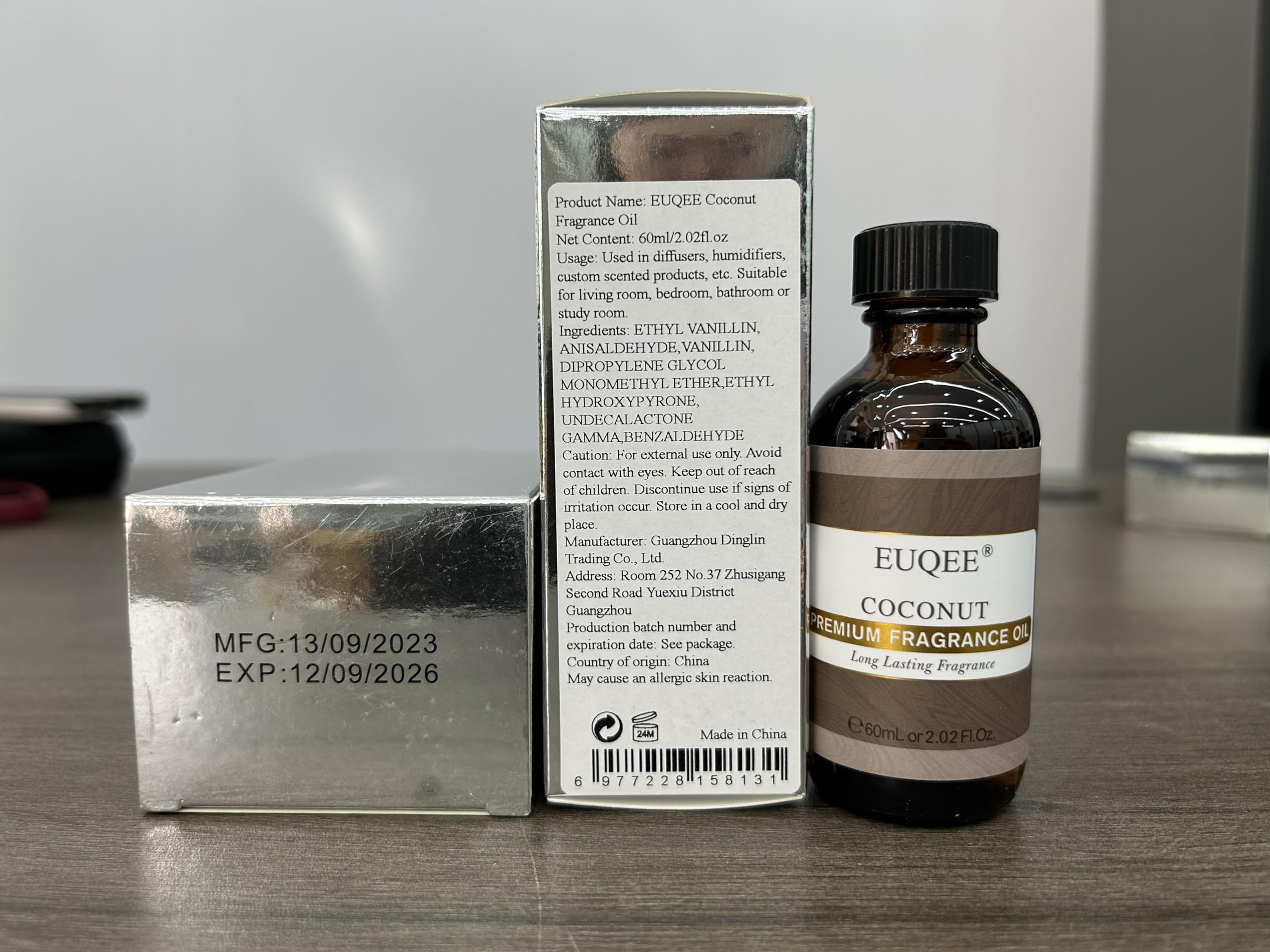 EUQEE Coconut Fragrance Oil used in candle and soap making