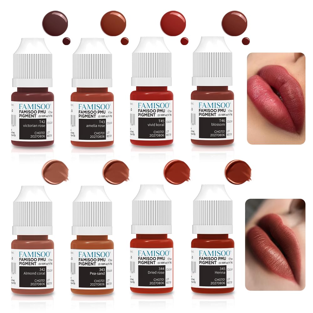 Color-mixing scene with FAMISOO PMU lip pigment for versatile use.