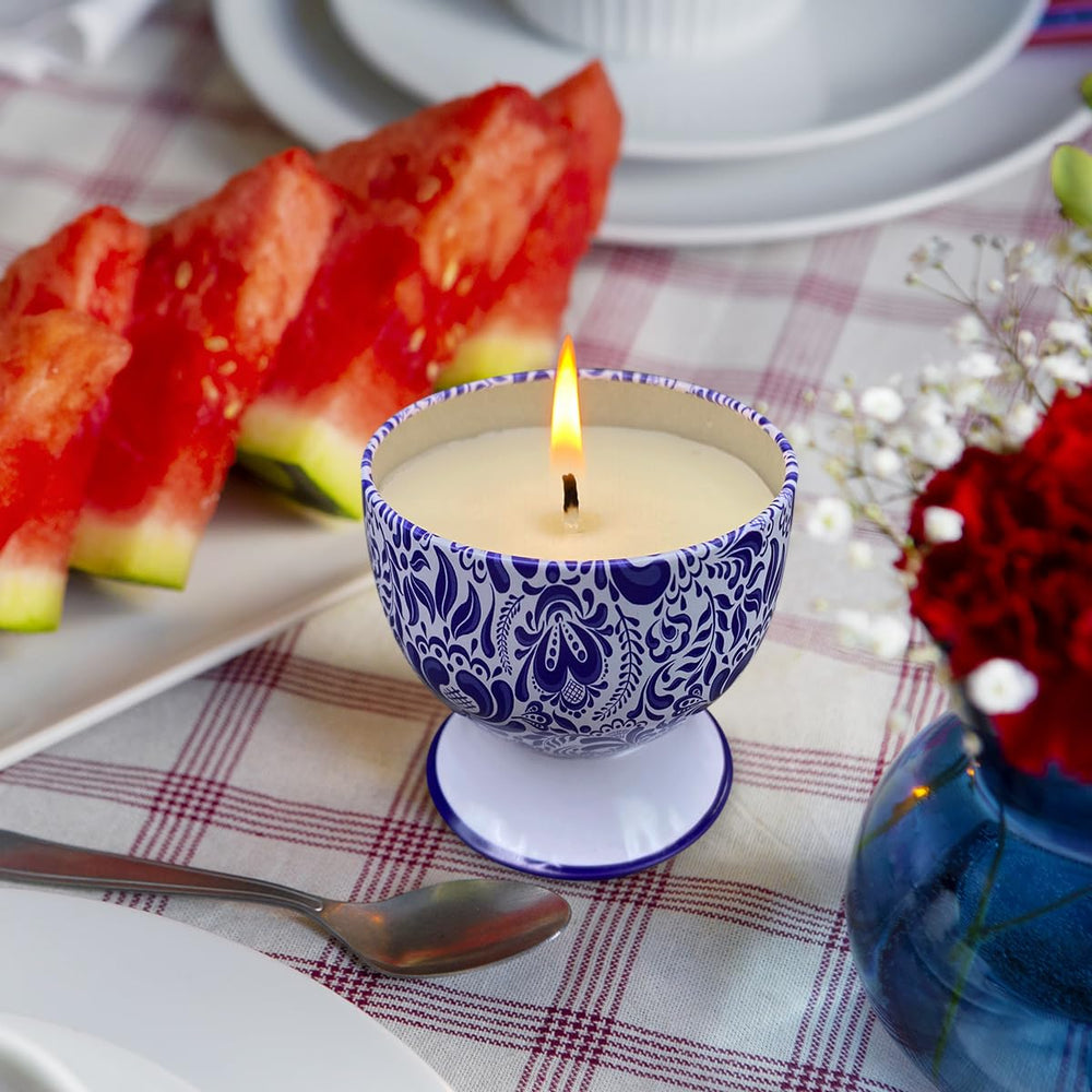 Fasize lavender-scented candle for calm, peaceful evenings.