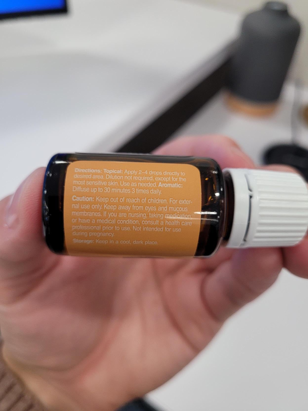 Pure and vegan-friendly Young Living fennel oil in 15ml bottle for natural wellness rituals.