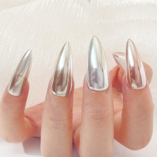 FNNZ Unicorn Chrome Nail Powder swatch reveals aurora mermaid shimmer.