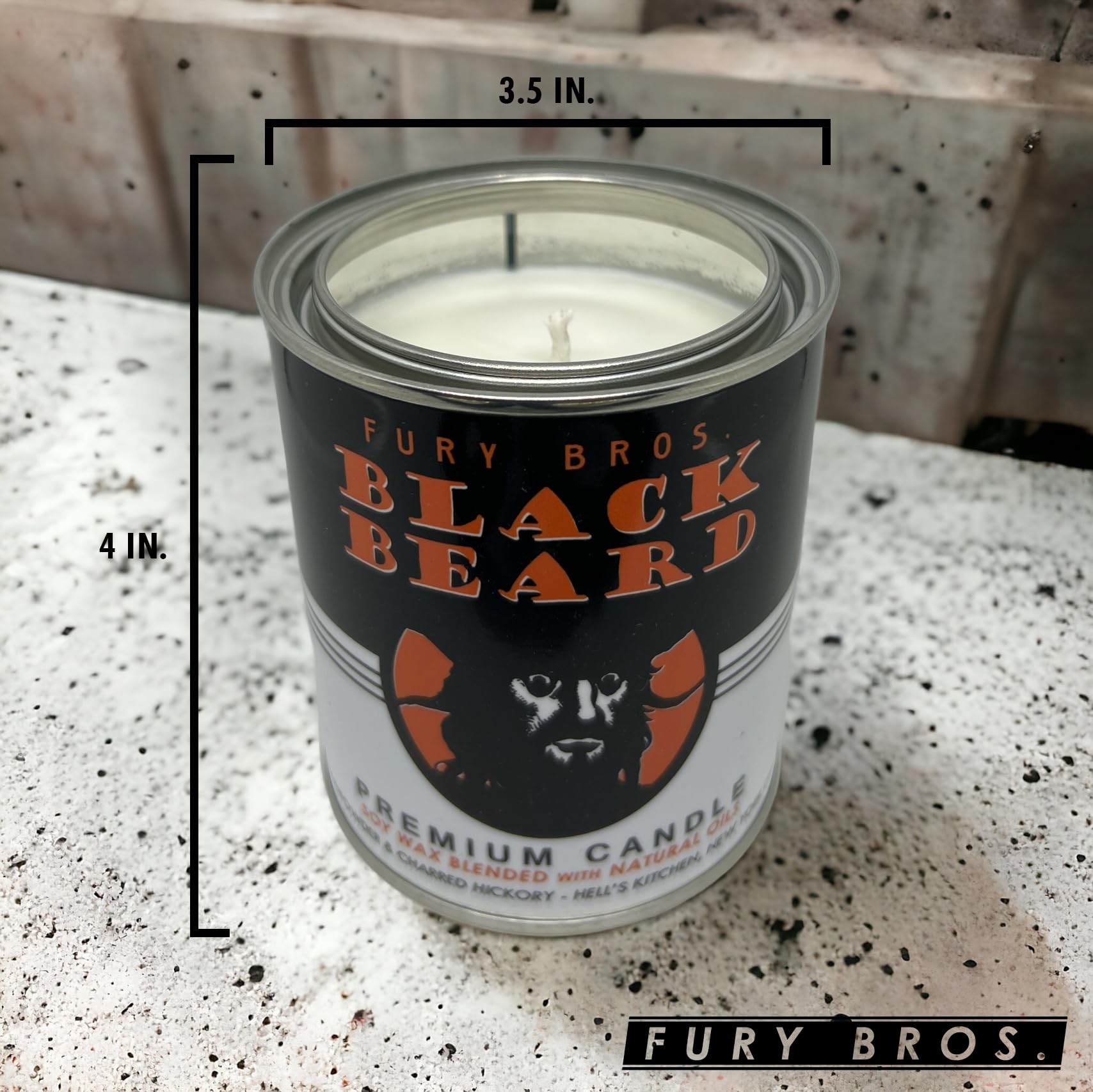 Men's candle hand-poured in the USA