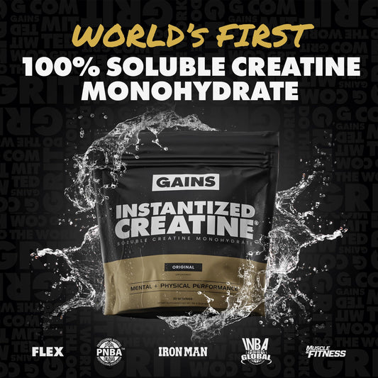 Soluble, instantized creatine monohydrate powder dissolving in water