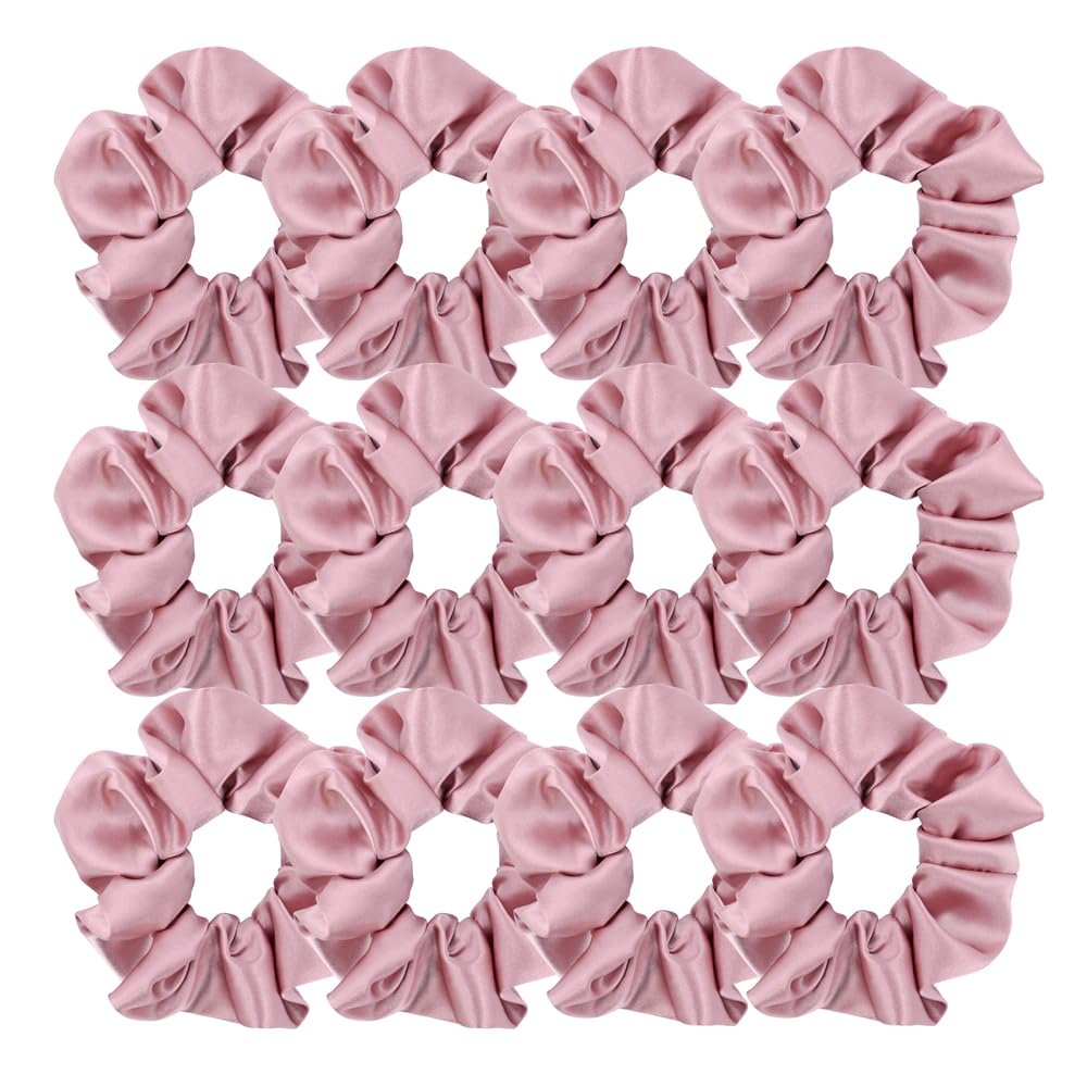 Gebelle satin scrunchies Basic Blush close-up shows gentle stretch for all-day wear