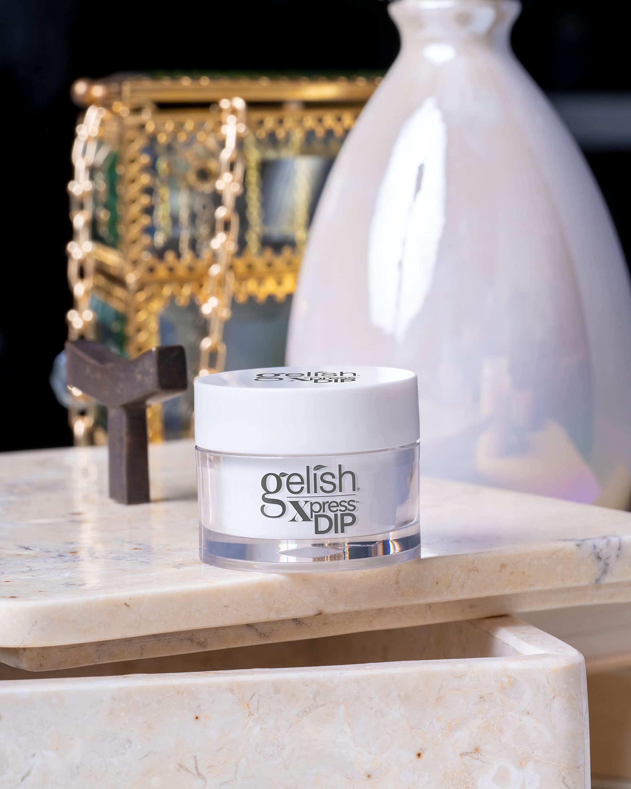 Gelish Xpress Dip application step demonstrates easy dip method