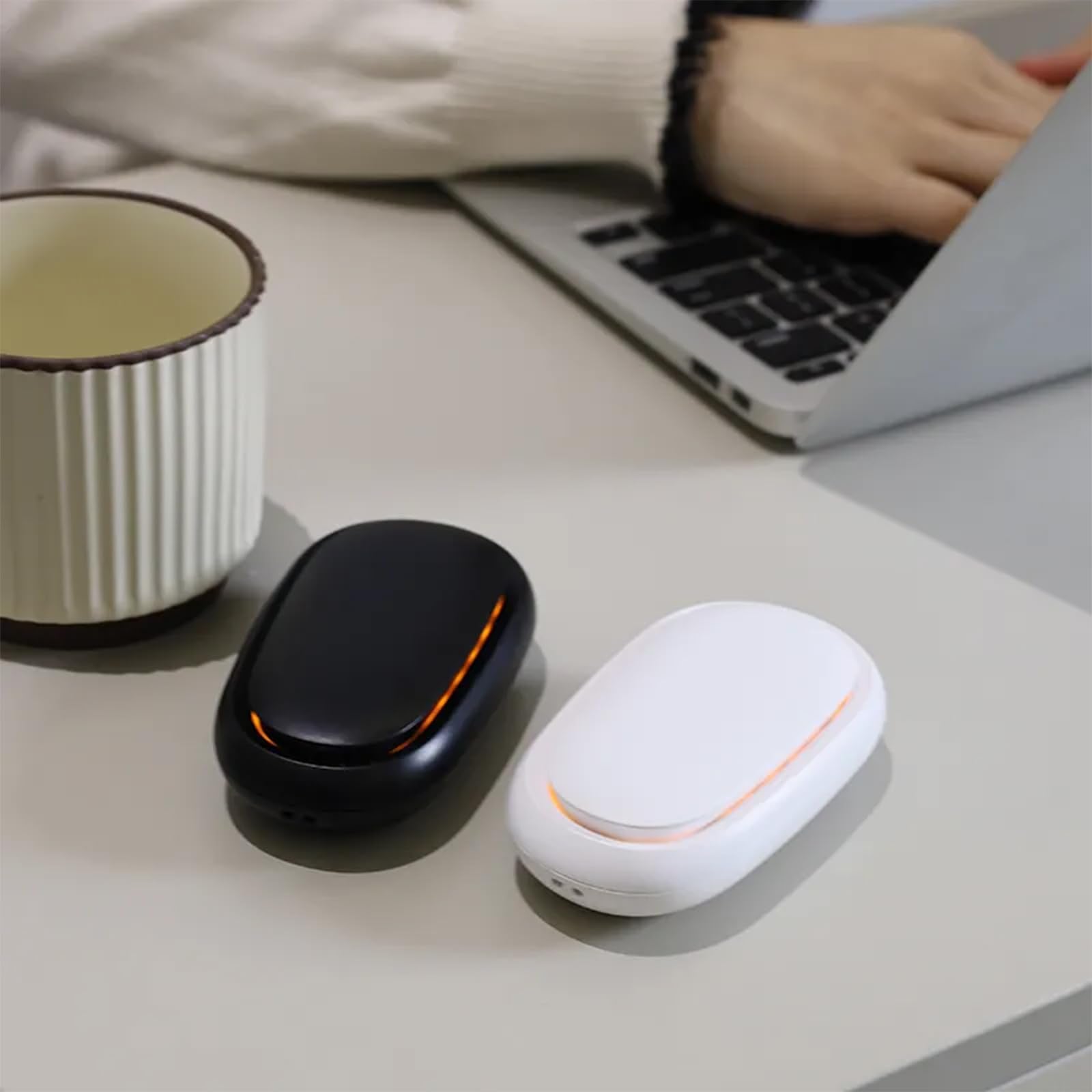 Generic portable essential oil diffuser battery feature highlighting USB-C rechargeable power