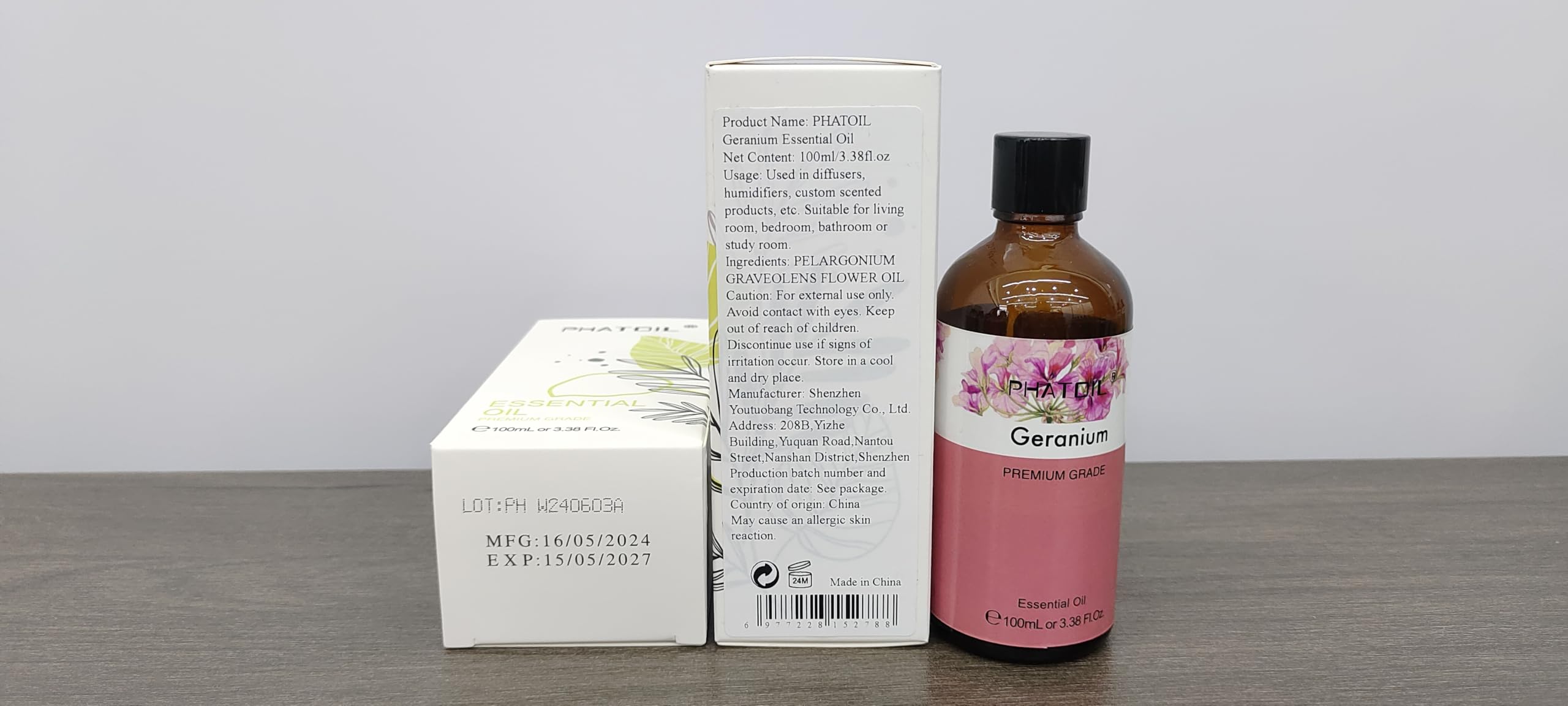 Gift-ready geranium essential oil gift box
