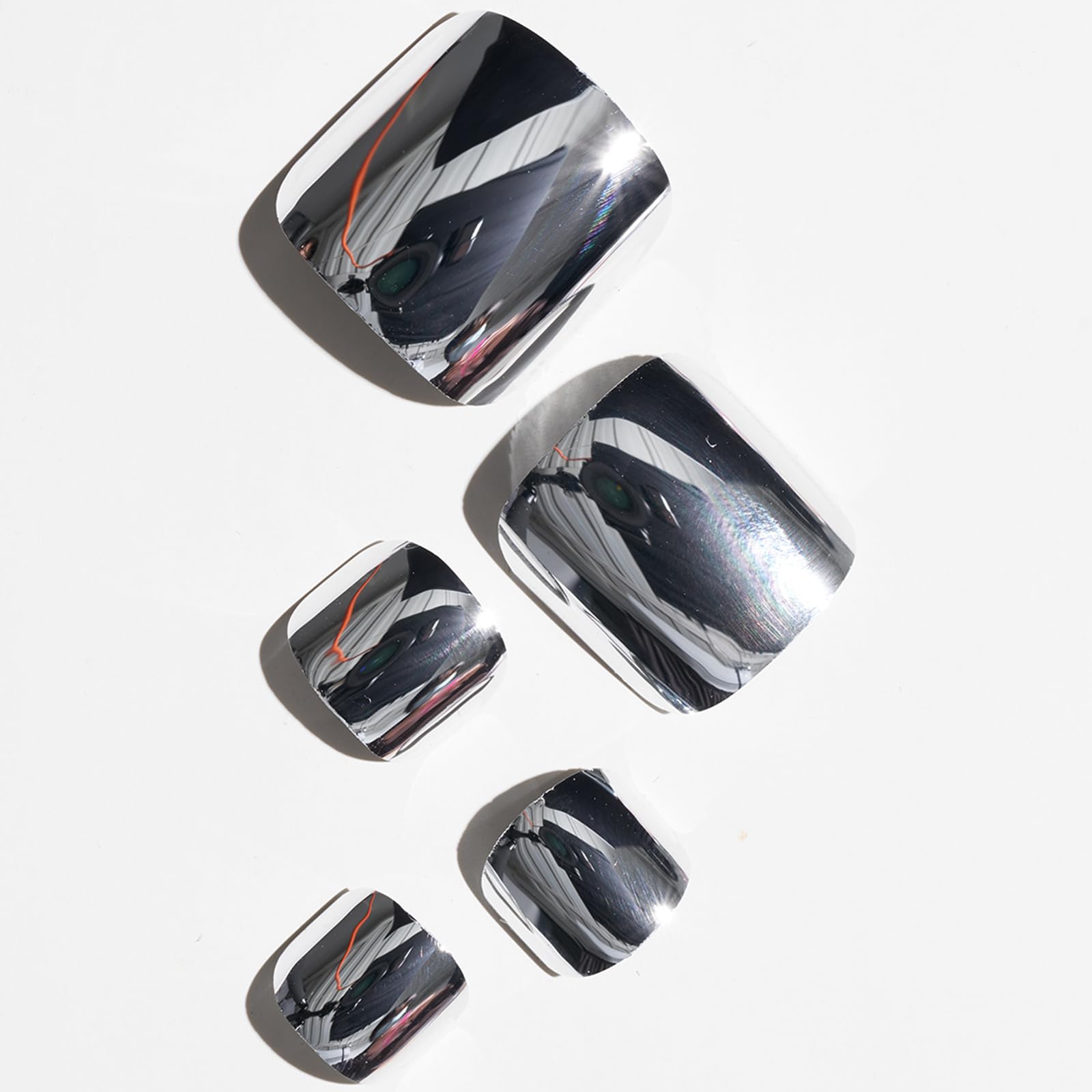 GLAMERMAID varied size toe nails pack offers a precise fit