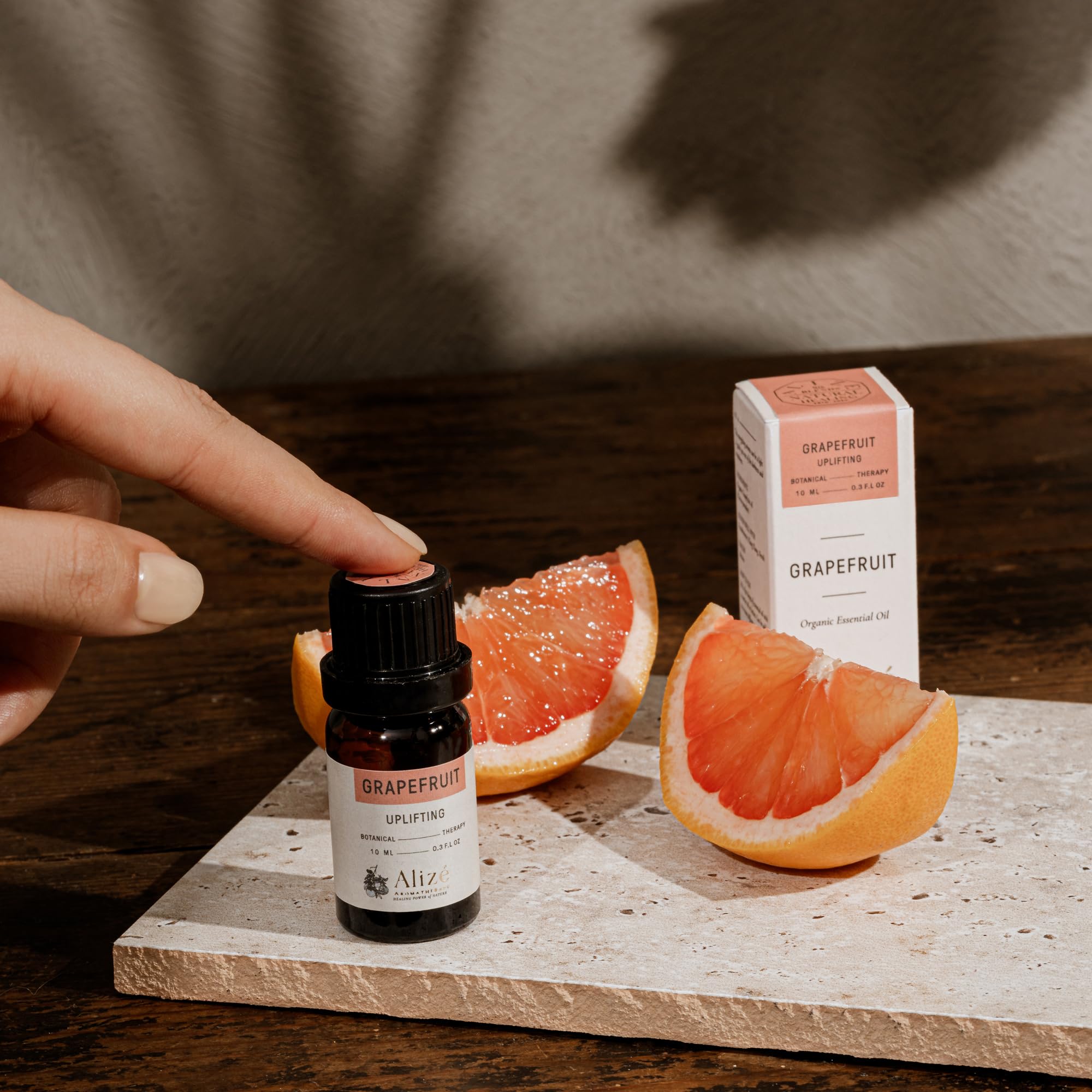Grapefruit essential oil blends with frankincense and ylang ylang