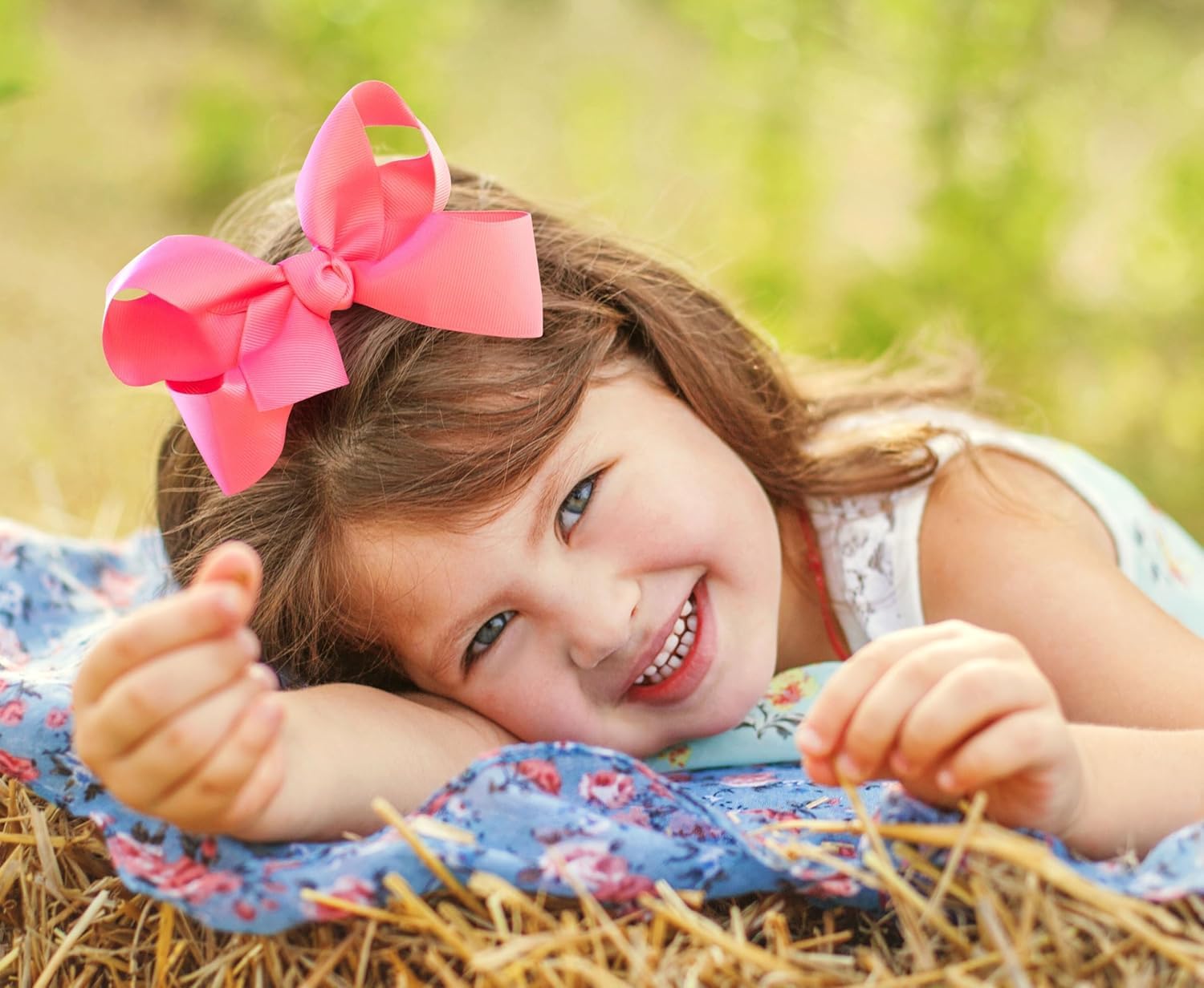 HAIRBOWS Colorful grosgrain bow packaged for gifting or storage.