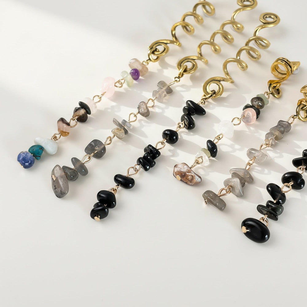 HausHr easy attach clips and strings for quick styling on the go.