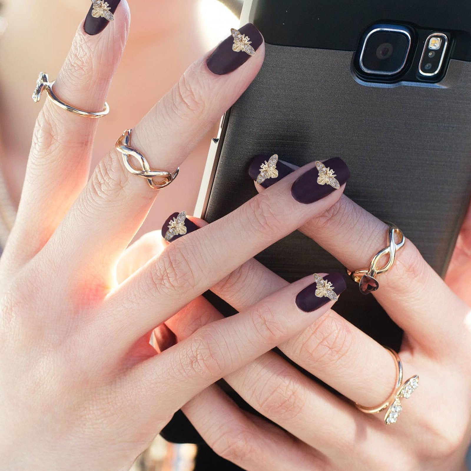 Healeved environmentally friendly alloy ensures comfortable wear for daily manicures.