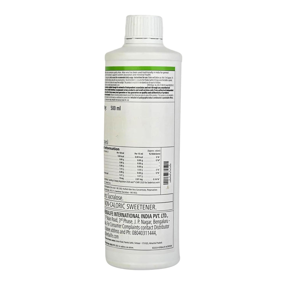 Herbalife Cranberry Aloe poured into a glass, a convenient zero-sugar daily beverage.