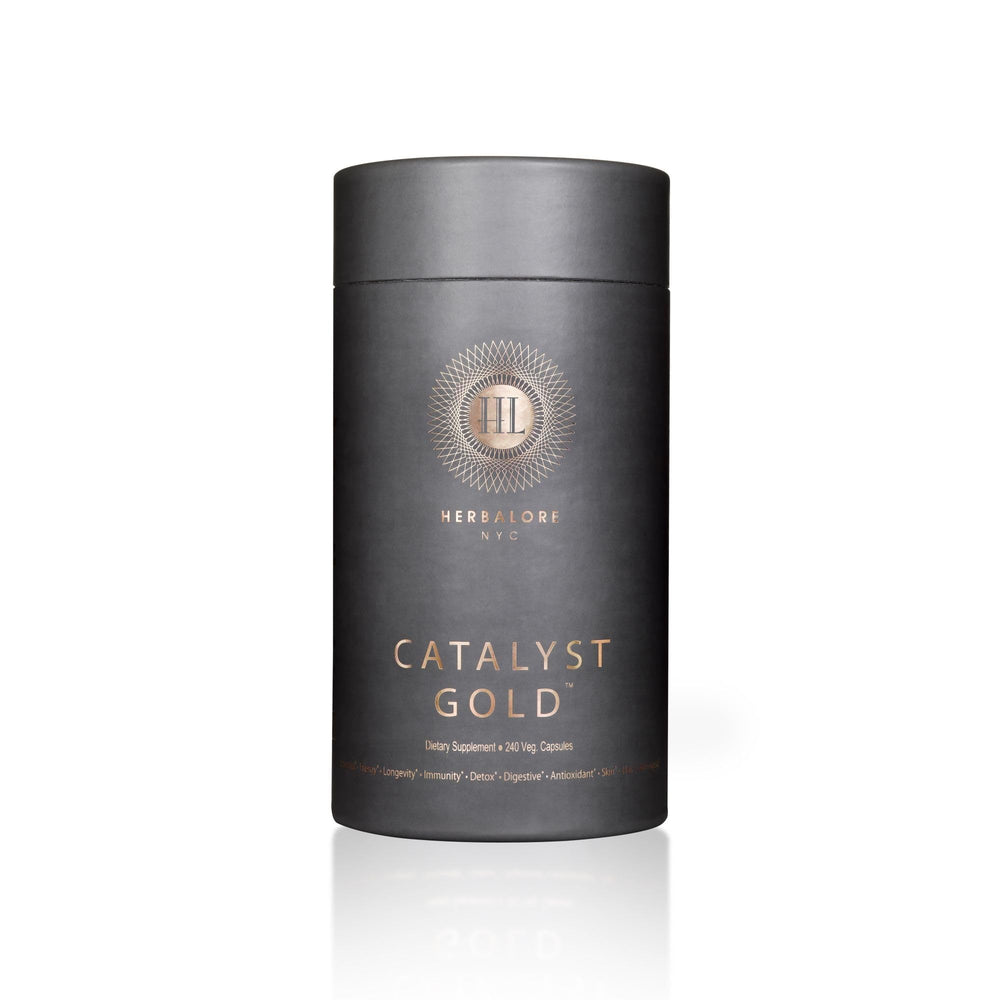 Nutrient-rich blend highlighting minerals and plant-based ingredients for immunity and digestion.