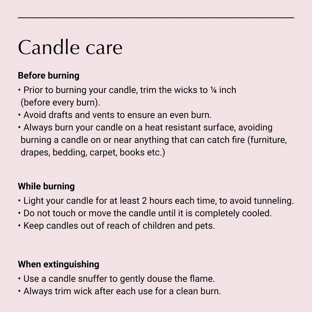 Scented crackling candle with wood wicks for relaxation
