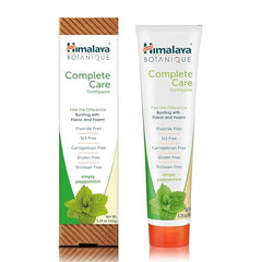 Close-up of Himalaya Botanique toothpaste tube with mint packaging