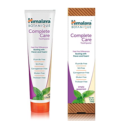 Side view of Himalaya Botanique Complete Care Toothpaste Spearmint 4-pack