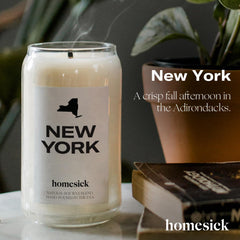 Mid notes of cinnamon, pumpkin and hay in Homesick New York candle
