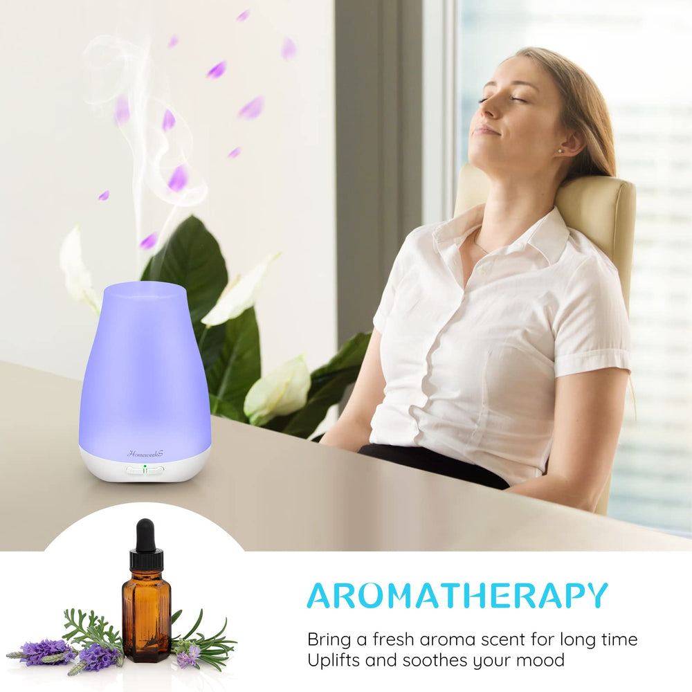 Aromatherapy diffuser releasing mist