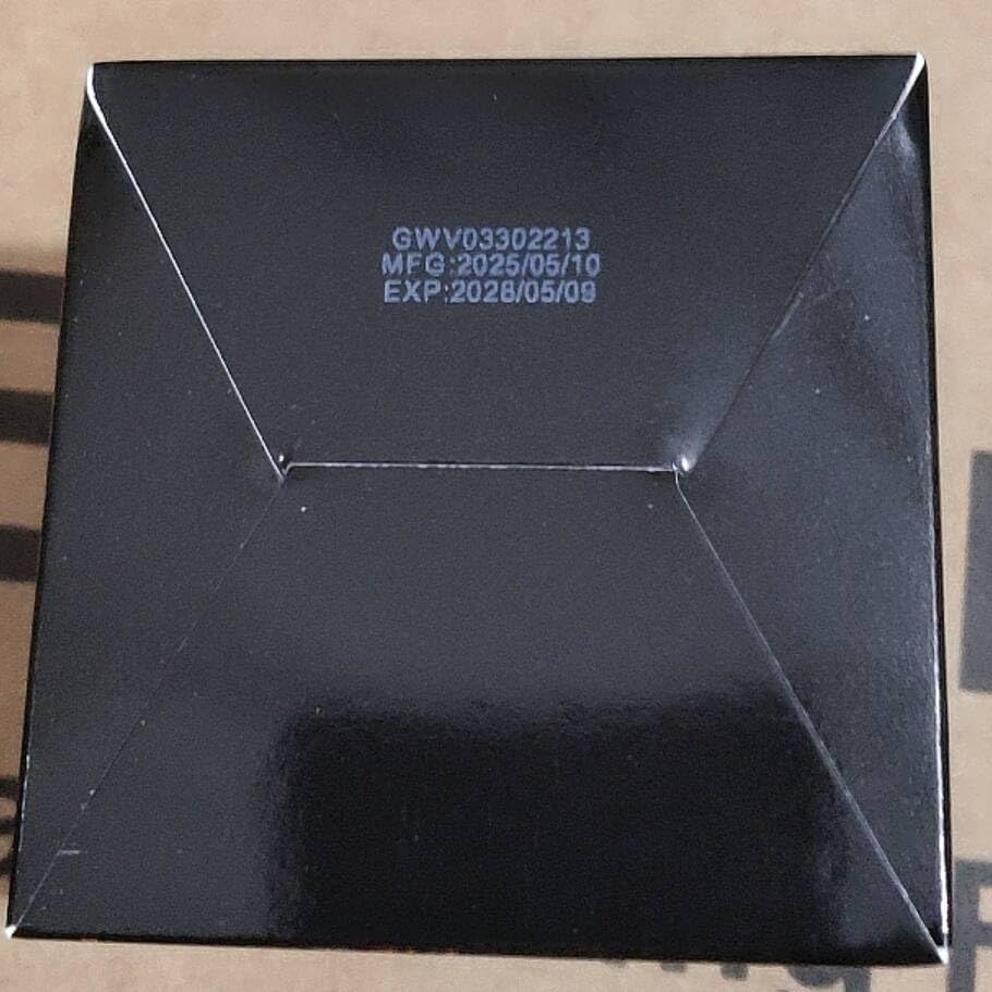 Close-up of Sweat Fat Burning Gel texture