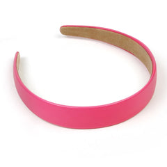 Huachi women’s headband keeps hair in place comfortably during busy days.