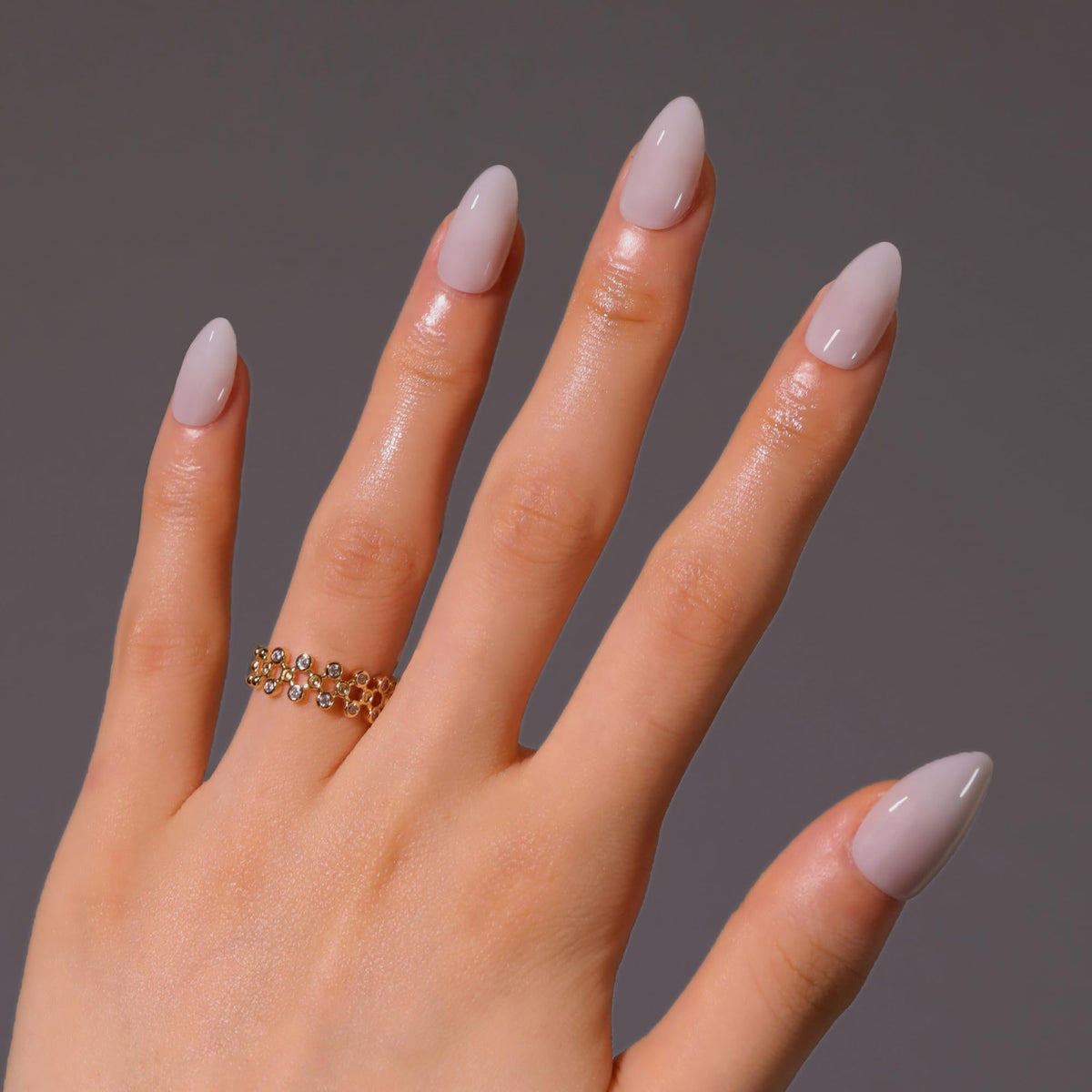 Icebobo short almond nails light gray kit for a natural look in minutes.