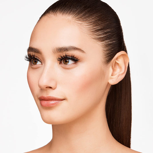 i•ENVY diy lash extension look with flat root for easy application