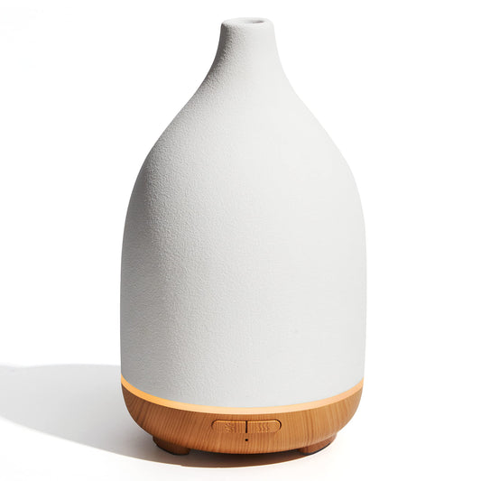 InnoGear ceramic oil diffuser with white finish and 150ml capacity