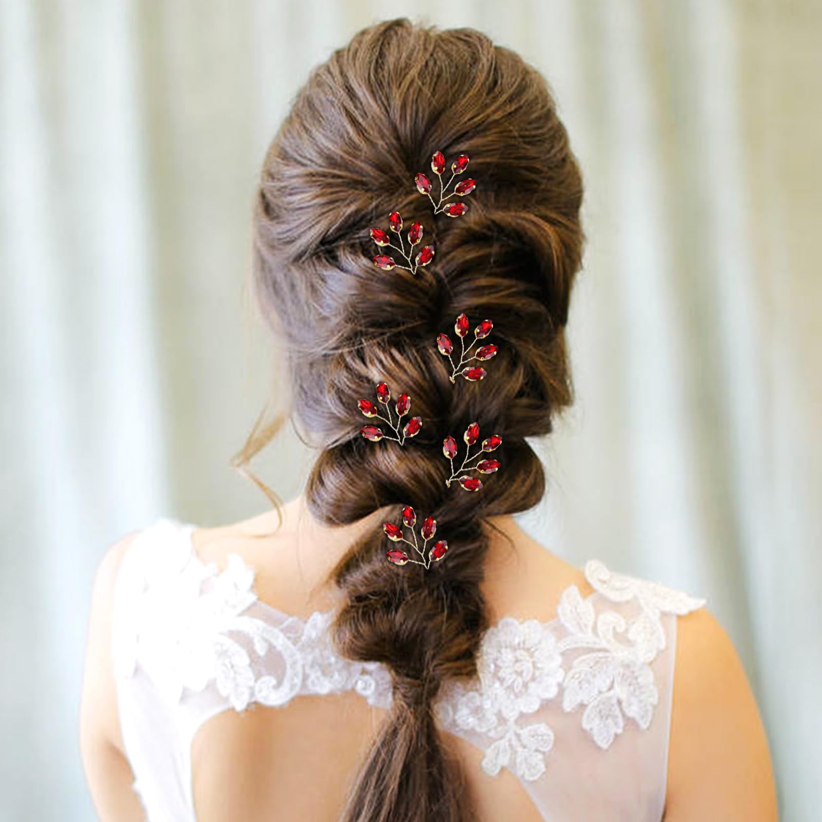 inSowni bridesmaid hair accessory pairs beautifully with evening gowns