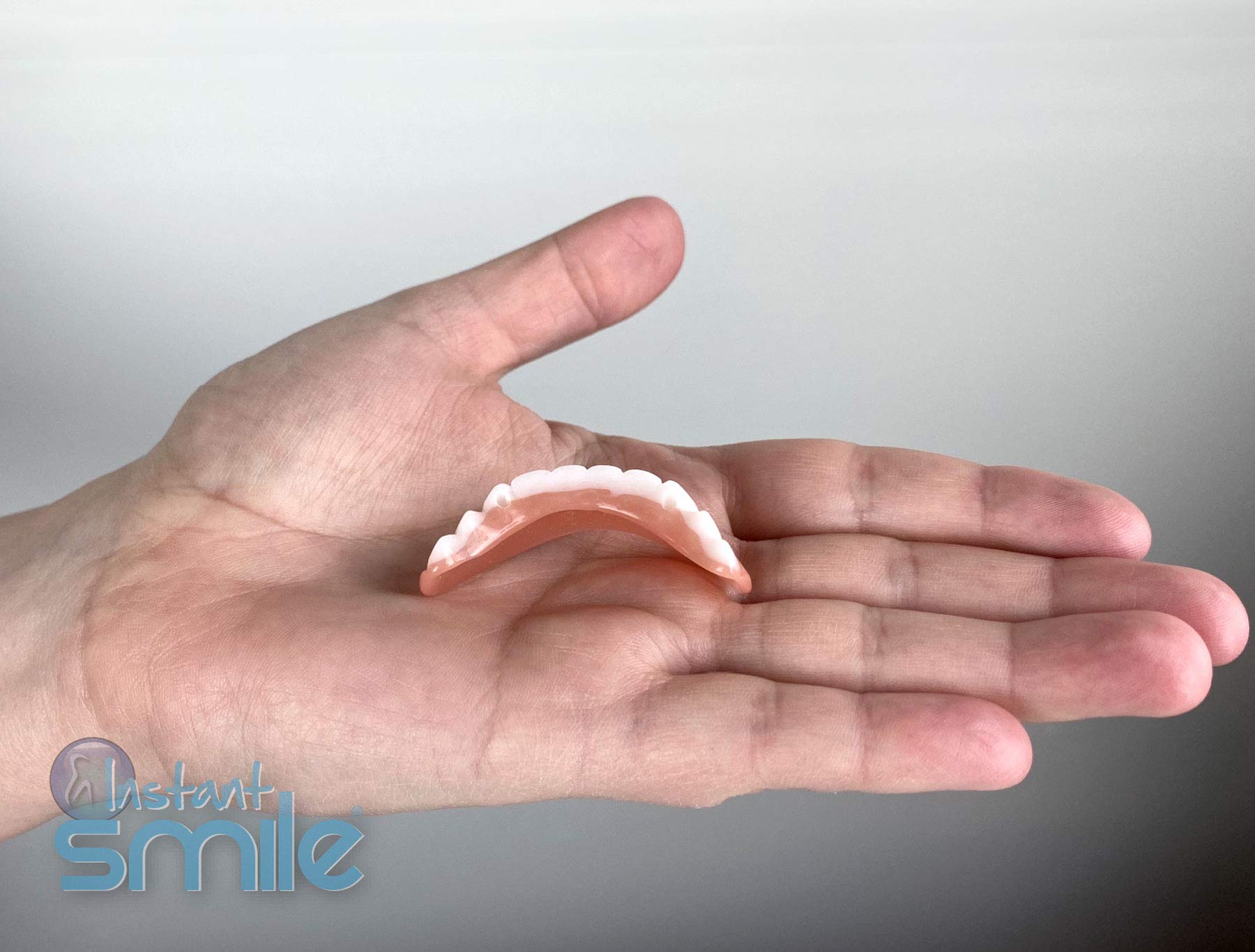 Thermo-adjustable lower veneer for custom fit in small to medium mouths