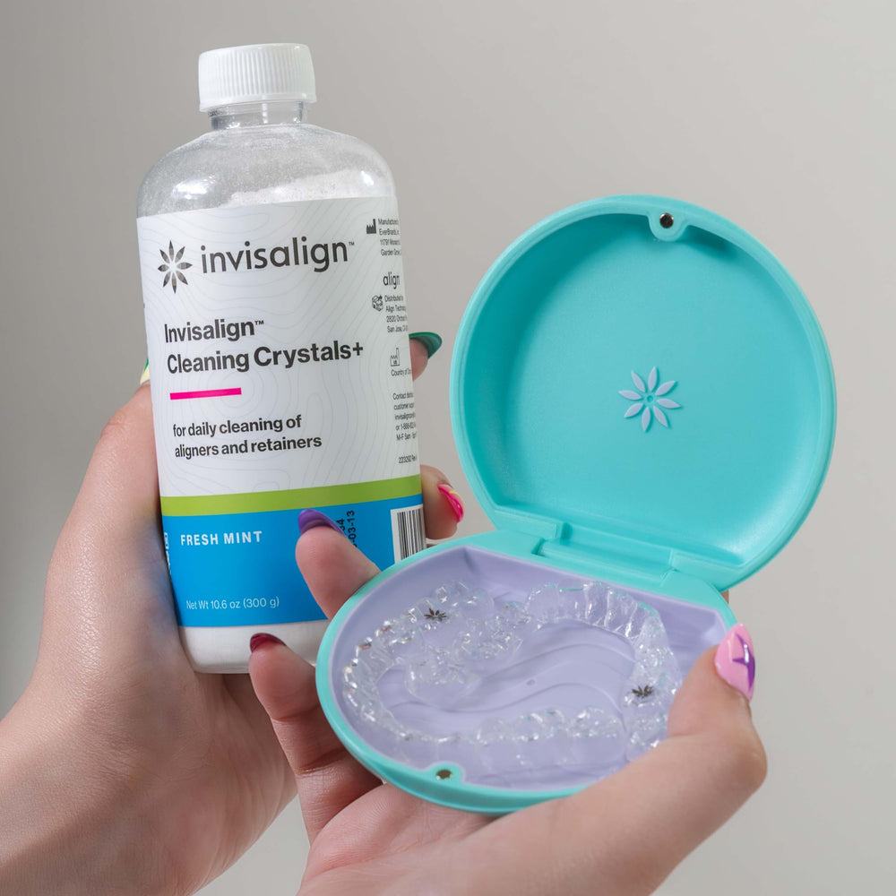 Invisalign Cleaning Crystals+ with Ultrasonic Cleaner