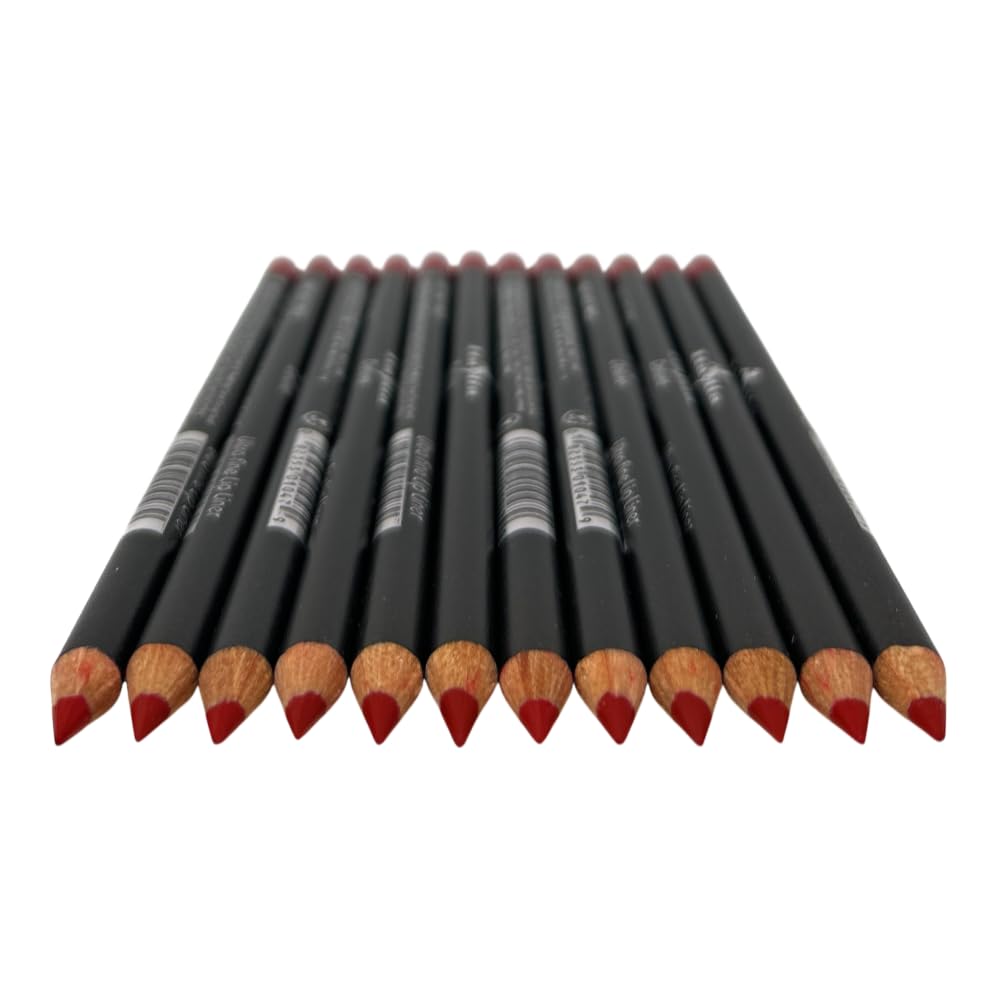 Italia-Deluxe Ultra Fine Lip Liner 1047 Hot Red precision close-up for clean lines.