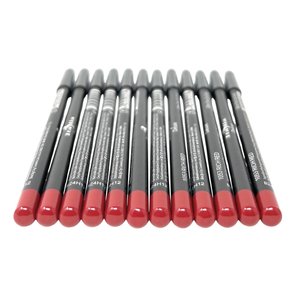 Italia-Deluxe ultra fine lip liner 1053 rich red closeup highlights precise pencil tip for sharp definition.
