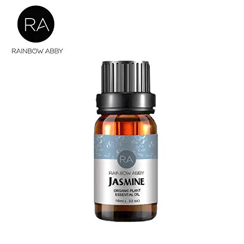 Jasmine flower petals used to produce essential oil
