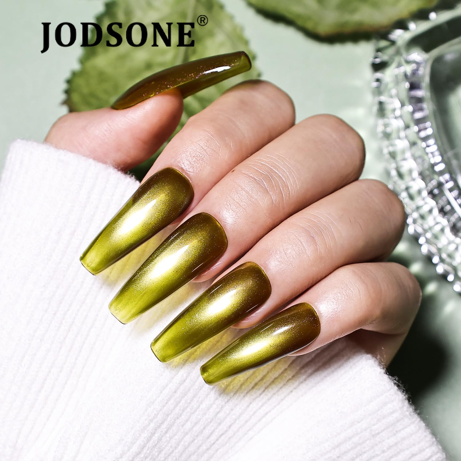 JODSONE gel set requires your own nail lamp to cure the gel