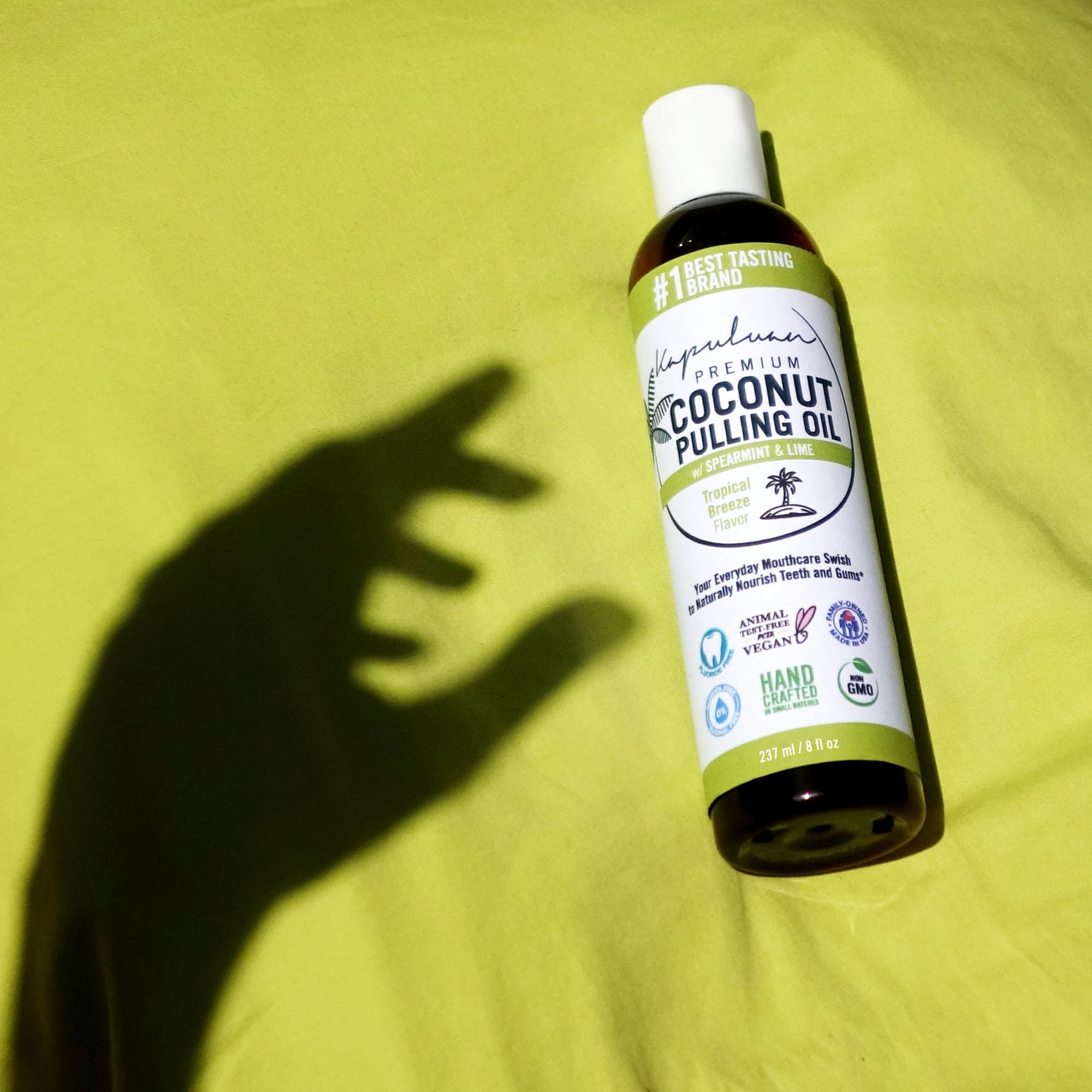 All-natural coconut oil ingredients label, 100% pure