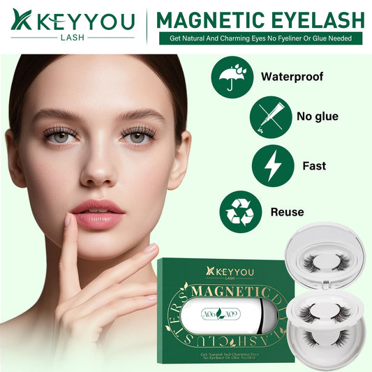 KEYYOU mirrored storage case protecting lashes between wears.