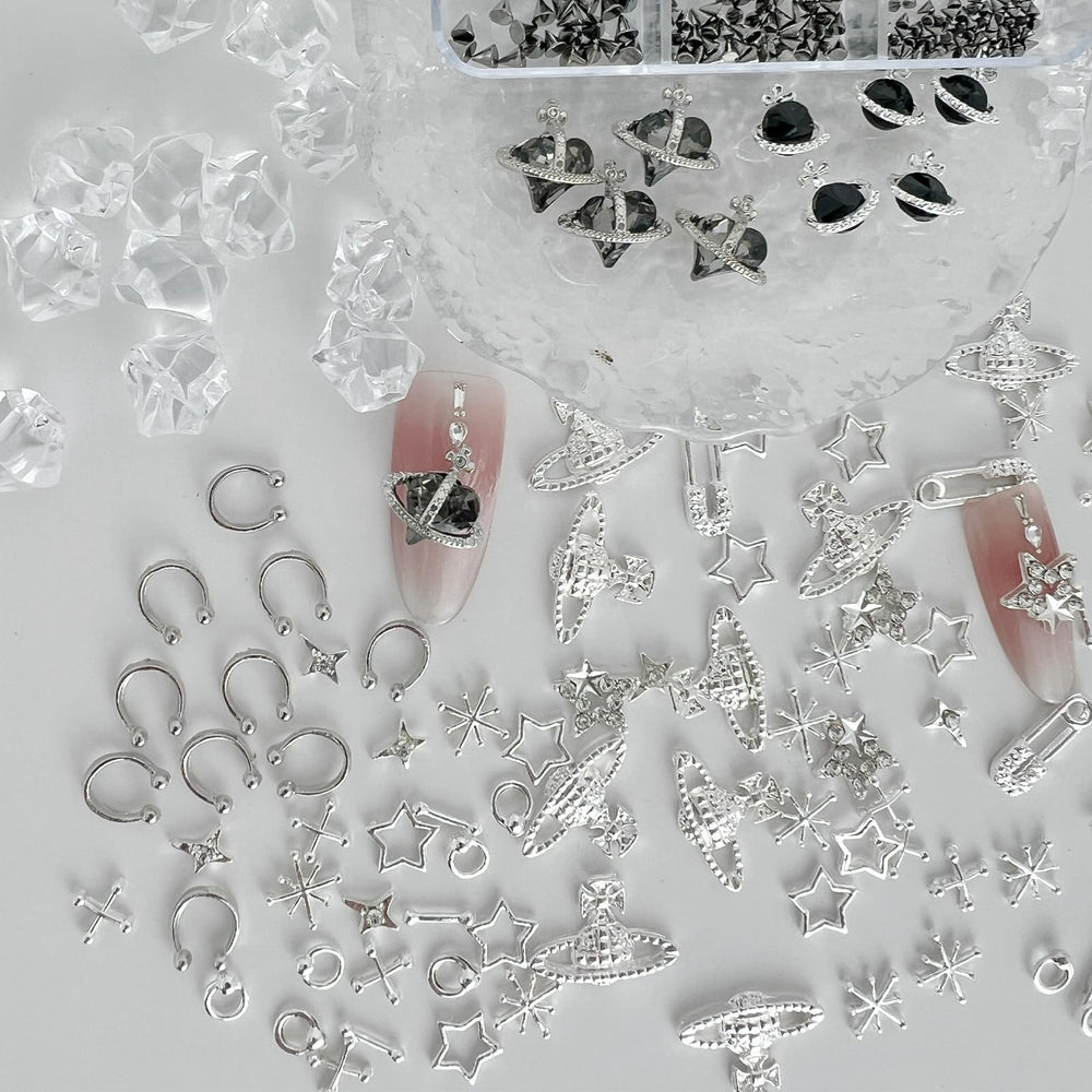 KINGNAME spikes charm delivers bold texture and statement-making nails