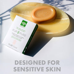 Pur&Pure texture close-up highlights lightweight, non-greasy hydration.