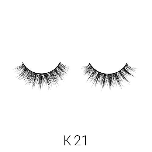 Laflare 3D mink lashes close-up illustrating easy application